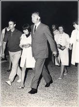 Monsieur Vallanet, Mireille Et Monsieur Stark en 1966.